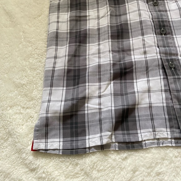 The North Face Button Up - Picture 8 of 9